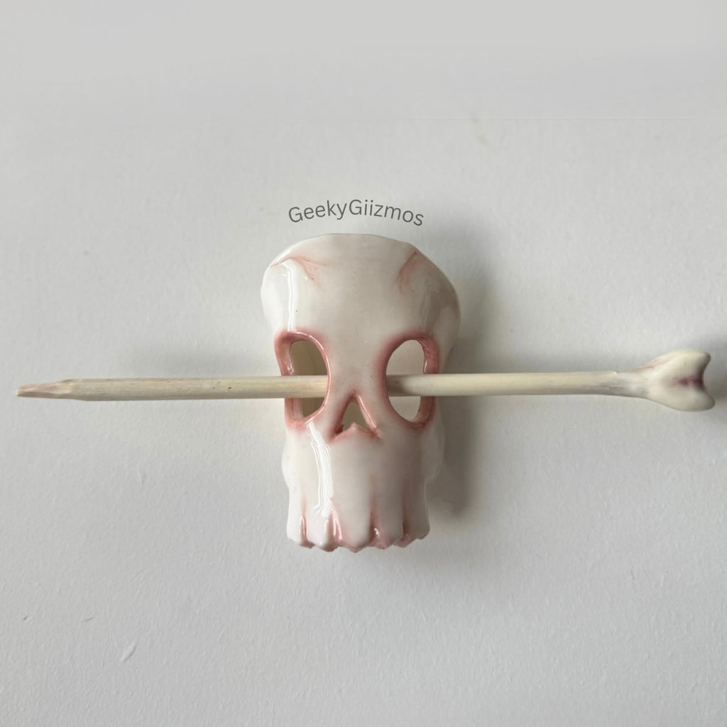 Skull and bones Barrette