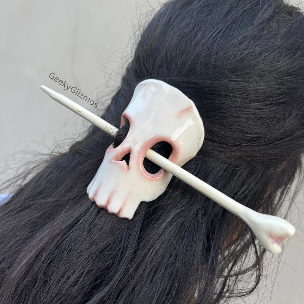 Skull and bones Barrette